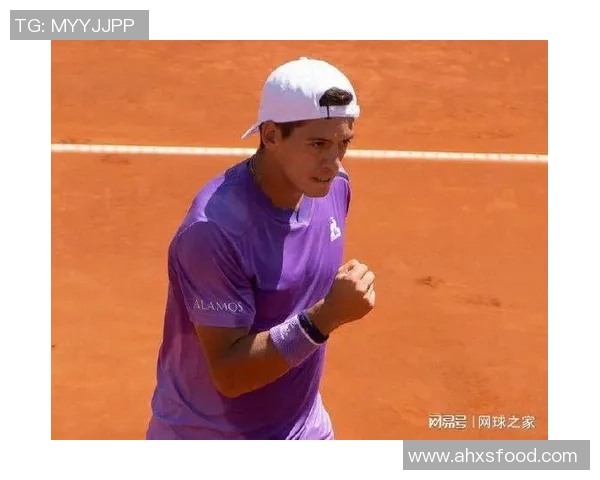 奥斯汀足球俱乐部球星闪耀赛场 成为美国足球新星的领军人物