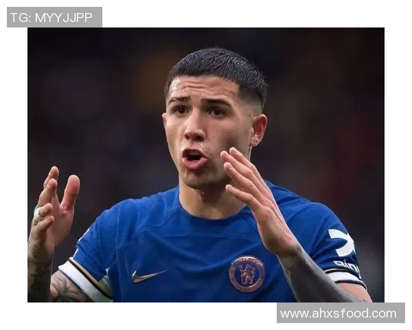 球星发型演绎绿茵时尚潮流让足球场成为最炫个性秀场