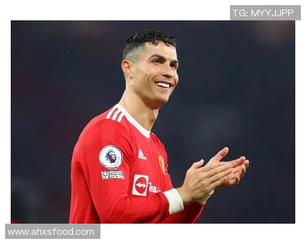 球星儿时的足球偶像揭晓他们崇拜的传奇人物与成长轨迹