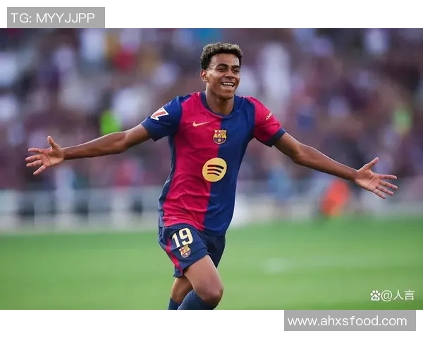 足球球星大脑短路瞬间引发全场哗然成赛场经典意外场面